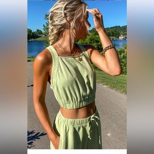 Candidly Chan Linen Set